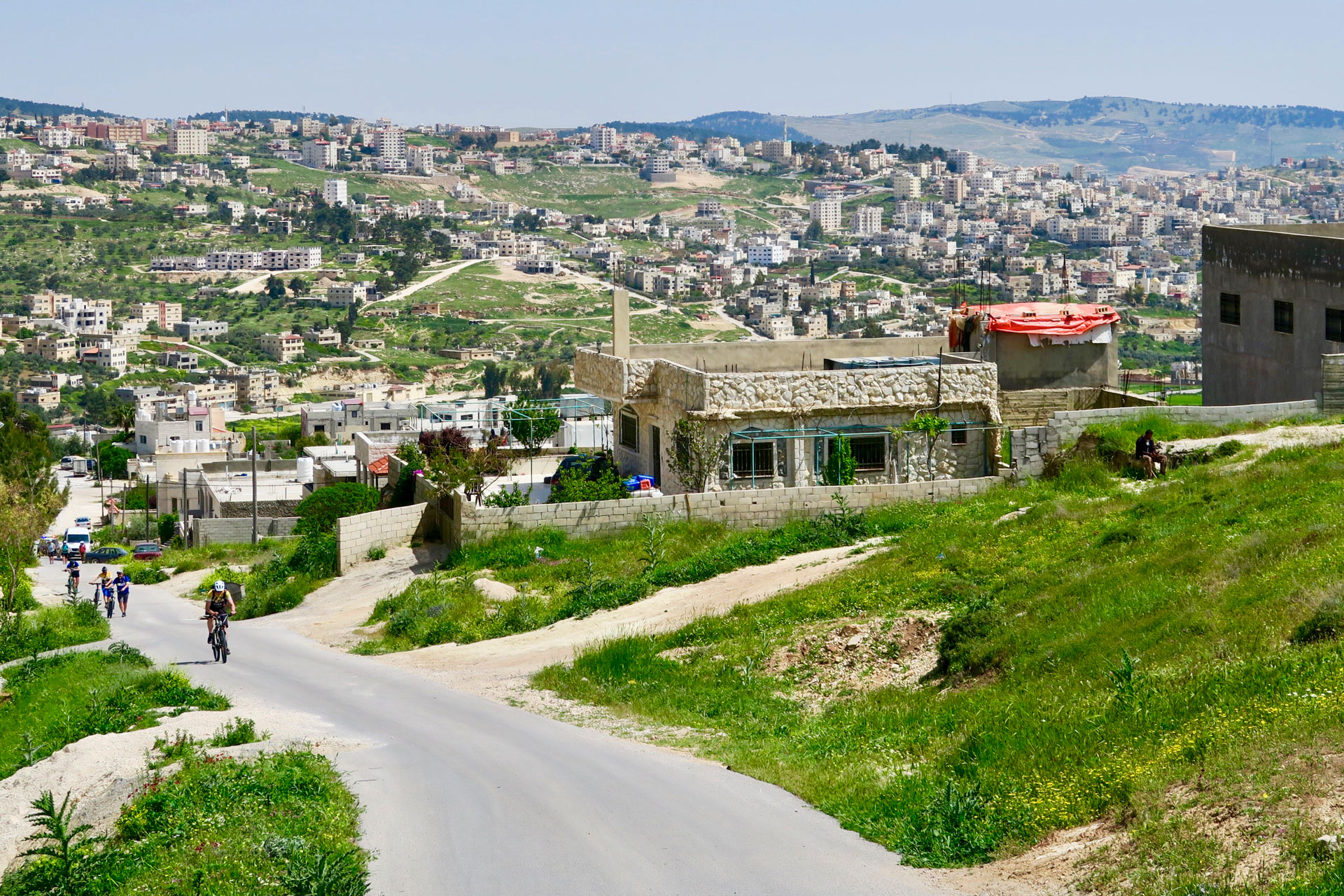 Bikereise Jordanien durch typische Dörfer